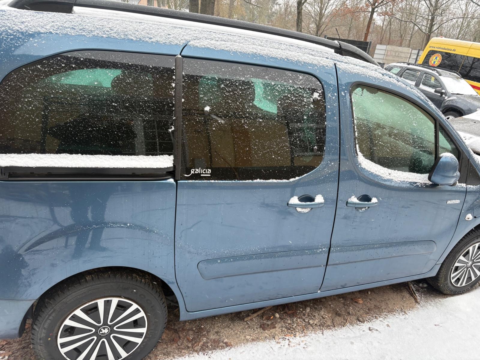 Peugeot Partner Elektro mit 5 Sitze