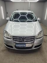 Volkswagen Golf V 1.6 Variant *Klima* *PDC* - Volkswagen Golf aus 2009: 1.6