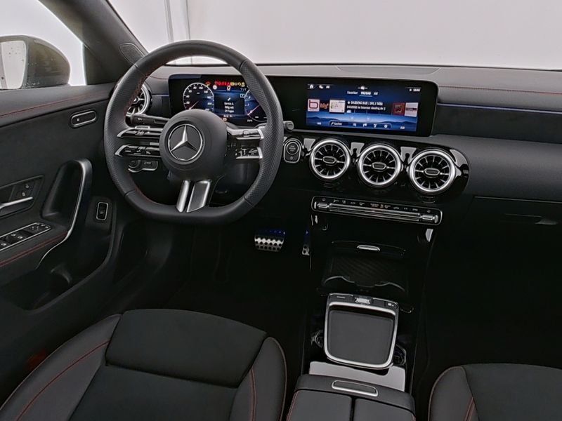Fahrzeugabbildung Mercedes-Benz CLA 200 AMG Prem*Pano*Night*MultiBeam*360*Totwin