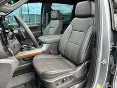 Fahrzeugabbildung Chevrolet Silverado High Country 6.2 V8 Black-Package LPG