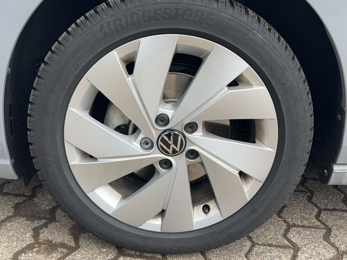 Fahrzeugabbildung Volkswagen Golf MOVE VIII Move 1.5l eTSI,DSG,Navi,Climatron