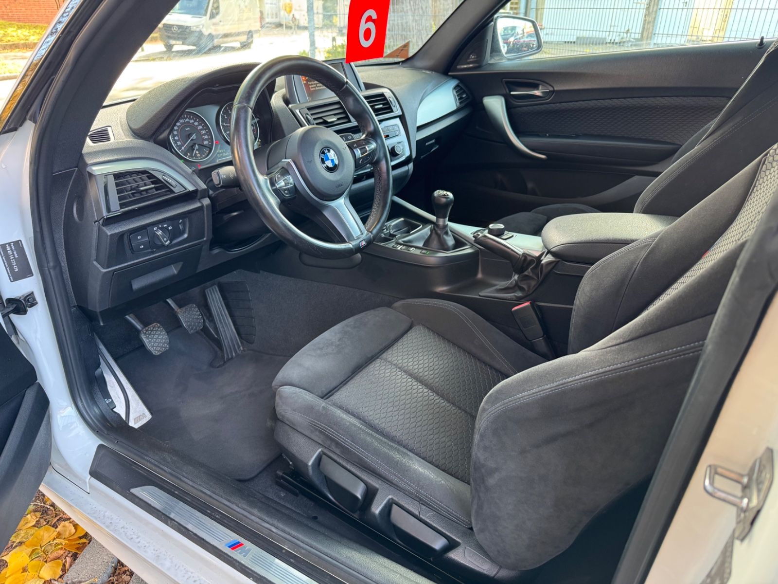 Fahrzeugabbildung BMW 218i M-Sport Coupe BIXEN*AHK*PDC*ALU