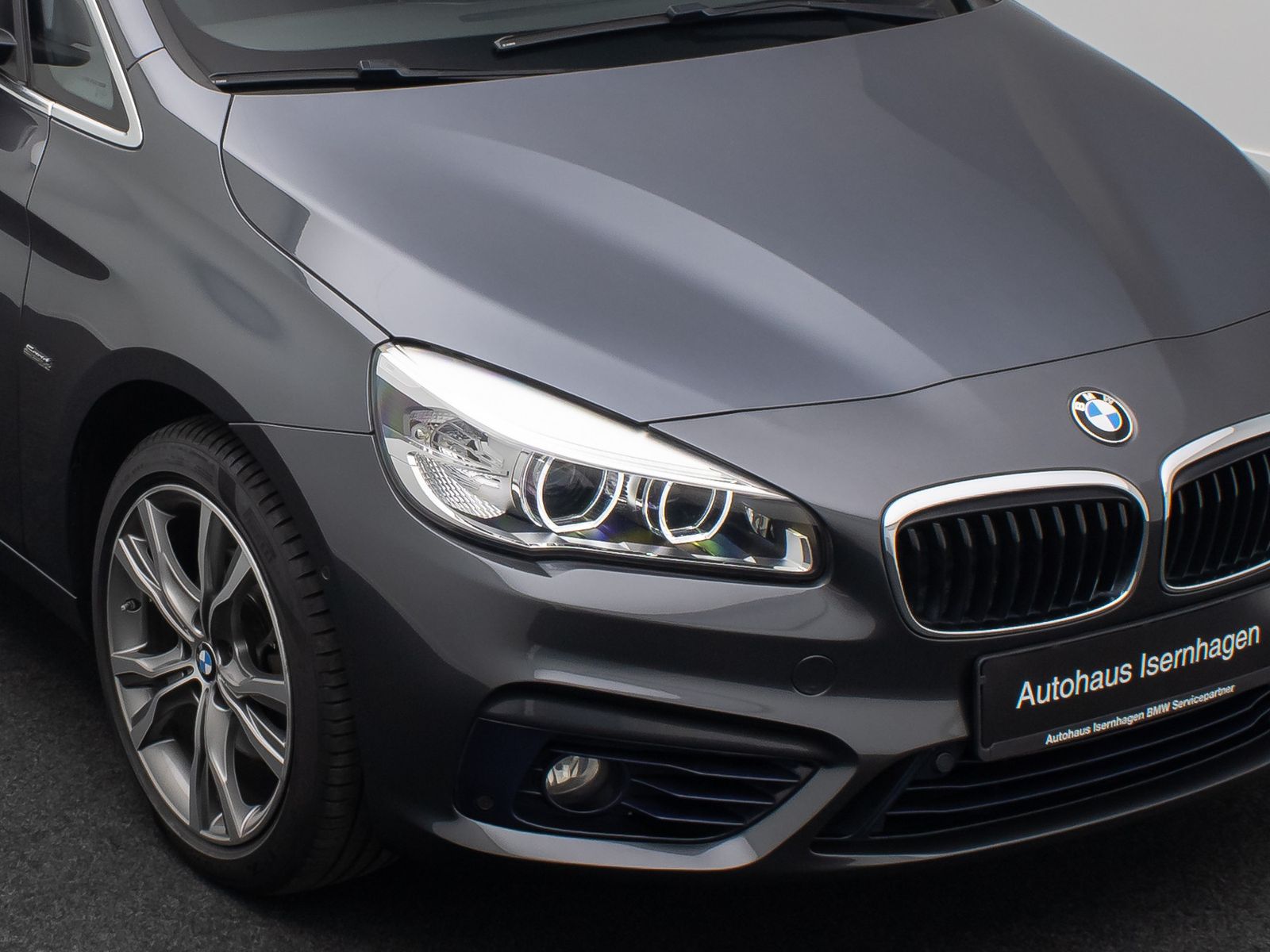 Fahrzeugabbildung BMW 218d Active Tourer Sport Line LED Kamera HiFi Pa