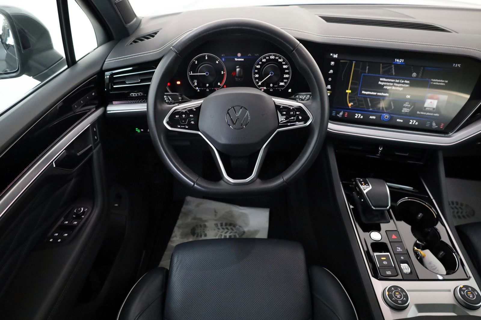 Fahrzeugabbildung Volkswagen Touareg Elegance 4M Leder,Navi,Panorama,Luftfed.