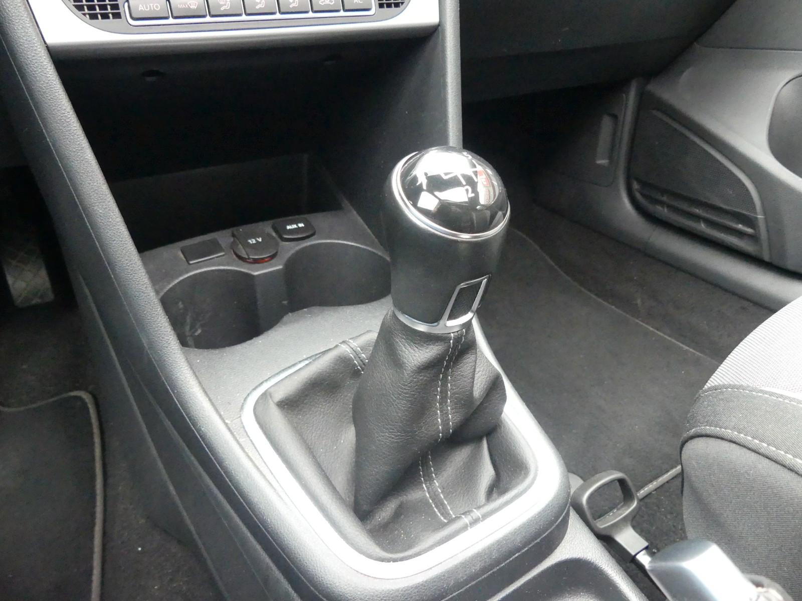 Volkswagen Polo V Life*Standhzg.*Sitzhzg.*Panorama*PDC