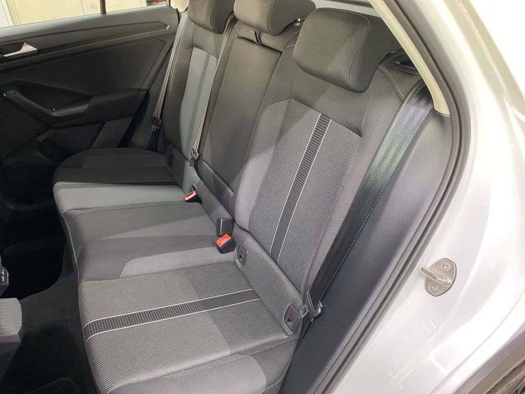 Volkswagen T-Roc - Bild 8