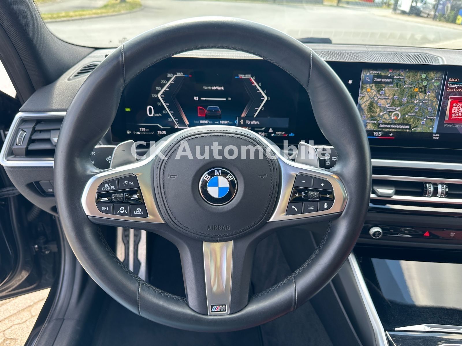 Fahrzeugabbildung BMW M340d xDrive Touring/Navi/Head-Up/Pano/360°/LED