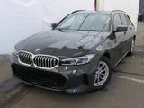 BMW 318i Touring M Sport Pano HeadUp AHK ACC Memory