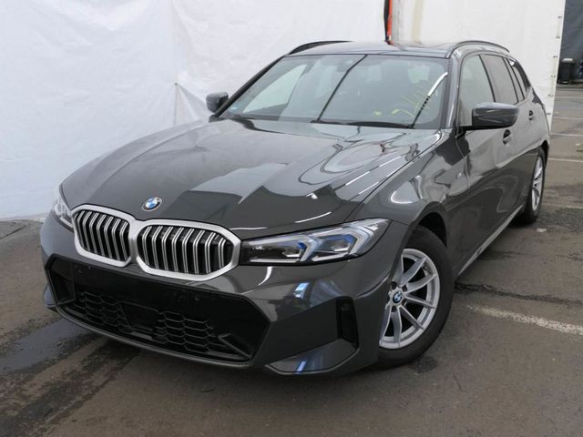 BMW 318i Touring M Sport Pano HeadUp AHK ACC Memory