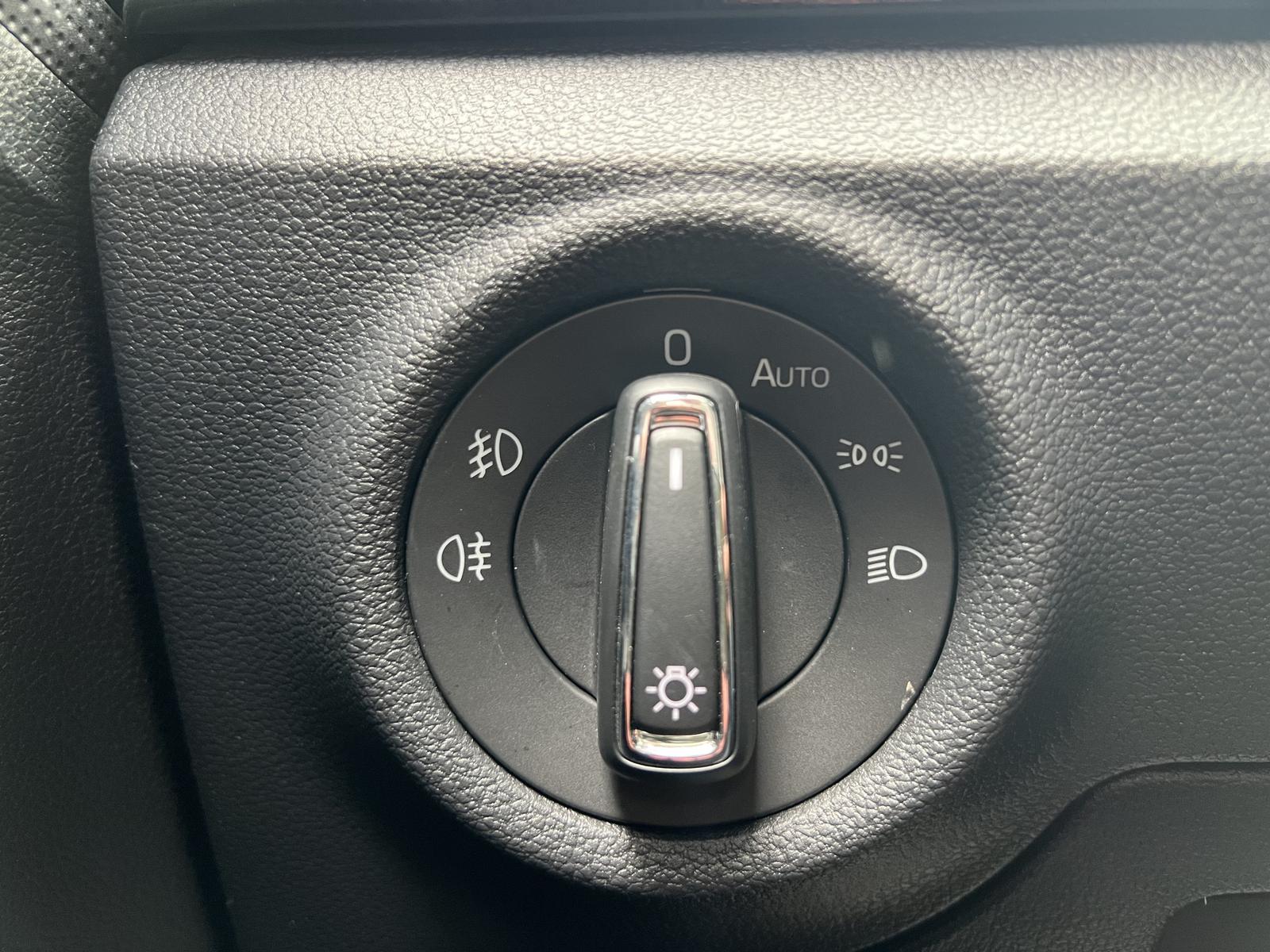 Skoda Scala 1.5 TSI Monte Carlo Panorama PDC SmartLink