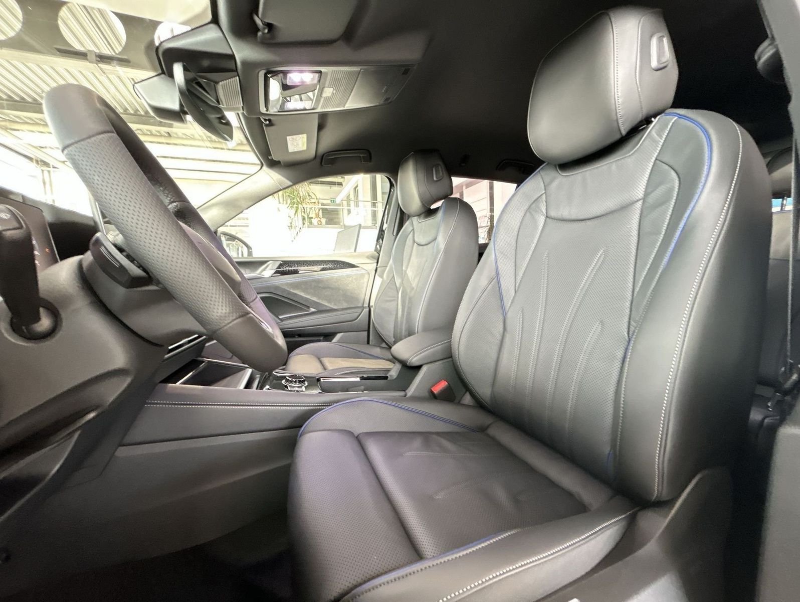 Volkswagen Tiguan - Bild 14