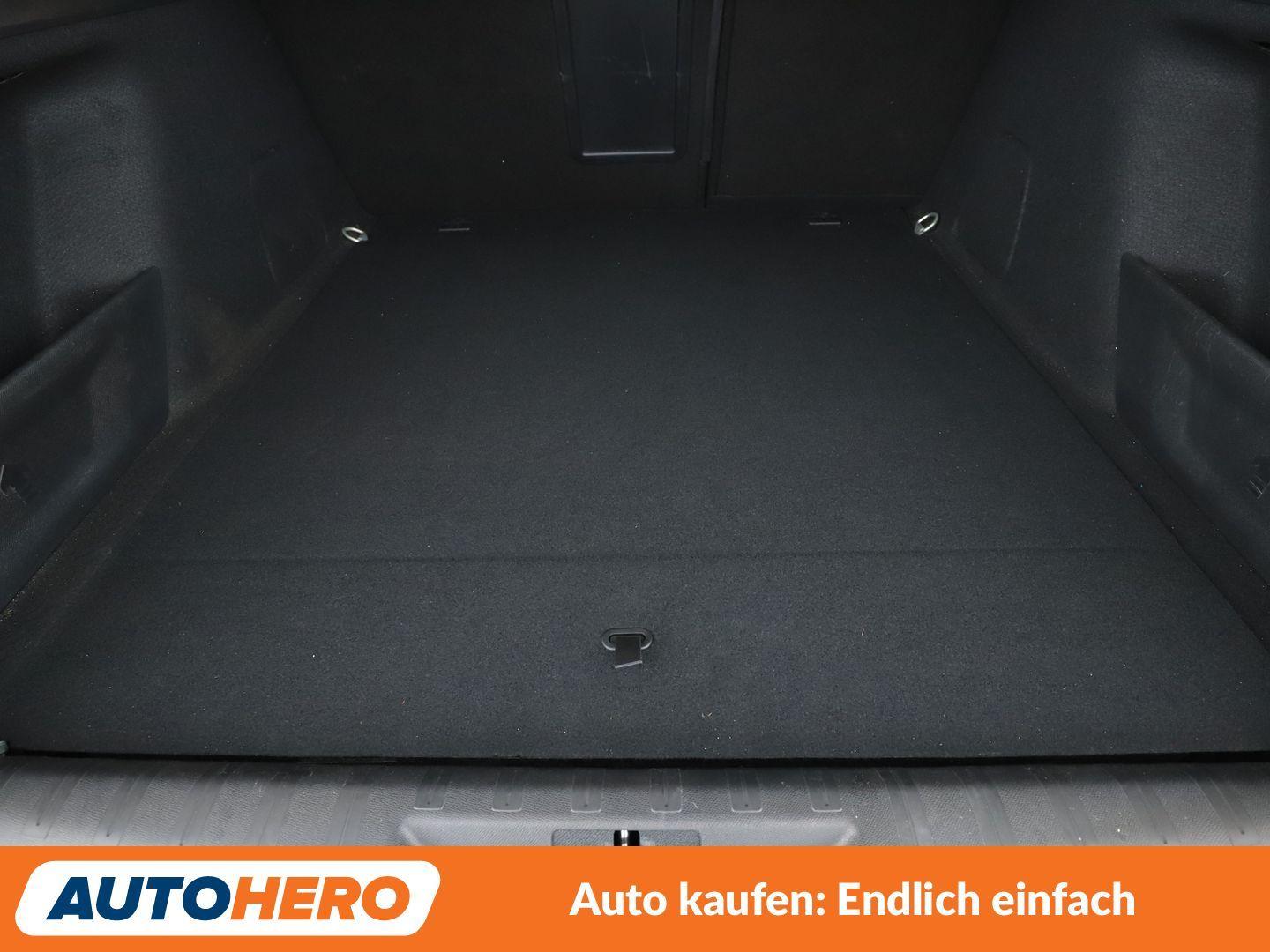 Peugeot 308 1.5 Blue-HDi Style *NAVI*CAM*TEMPO*SHZ*ALU*