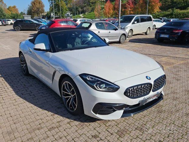 BMW Bmw Z4 bmw z4 20i cc2000 cv 198 km 18000 pari al