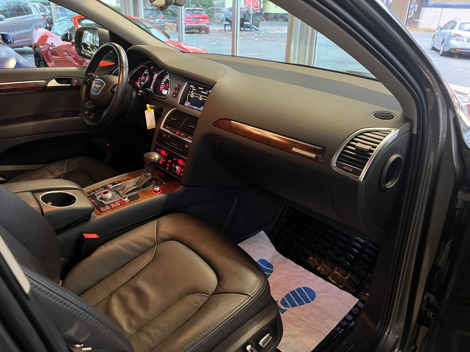 Fahrzeugabbildung Audi Q7 3.0 TDI quattro * 1.HAND * 7.Sitzer *