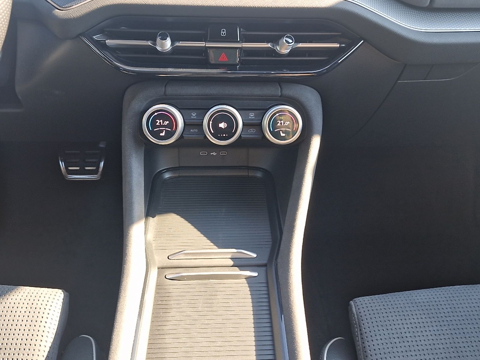 Fahrzeugabbildung SKODA Kodiaq 4x4 Sportline Matrix Navi ACC AHK STHZ SH