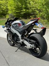 Aprilia RSV4 - APRILIA RSV4