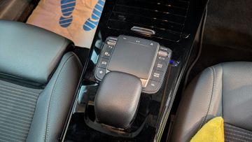 Mercedes-Benz A 180 Progressive WIDE+MBUX+KAM+LED+SPUR