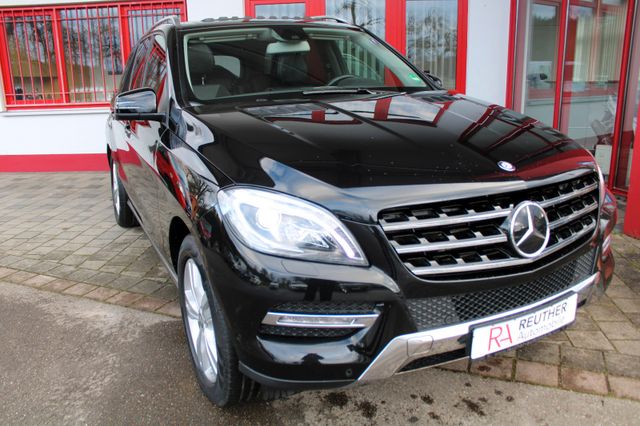 Mercedes-Benz ML 350 CDI BT 4m*COMAND*AHK*SSD*SPORTPAKET*19"