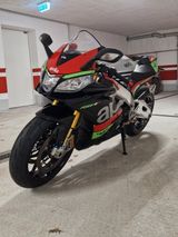 Aprilia Rsv4 factory  - APRILIA 2010 RSV4