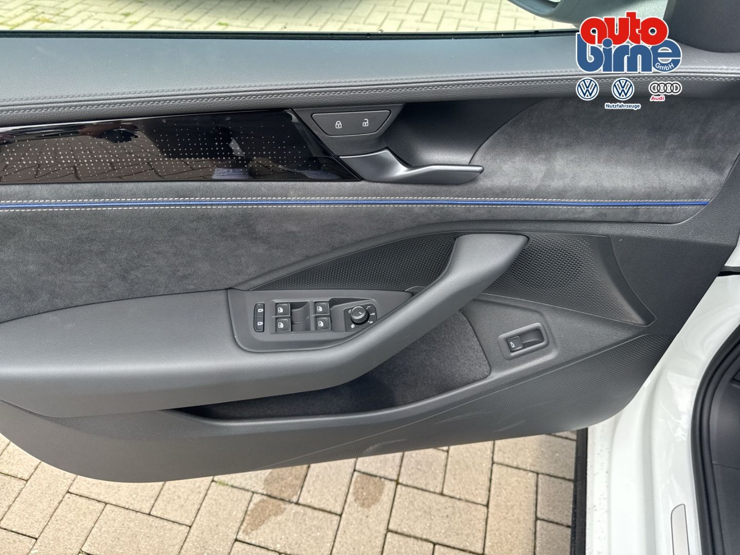 Passat 2.0 TDI R-Line Signature  4Motion HUD Sta