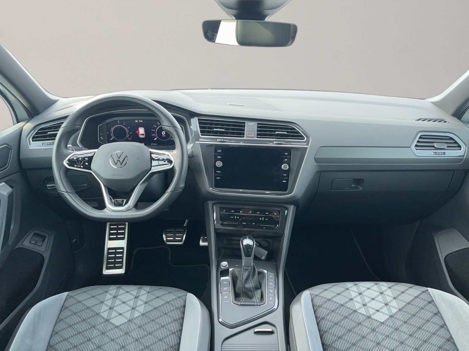 Tiguan eHybrid R-Line, Matrix, DCC, 20"Alu