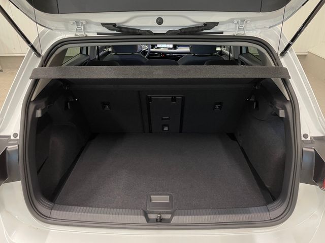 Golf VIII Move 1.0 eTSI DSG LED NAVI ACC SHZ