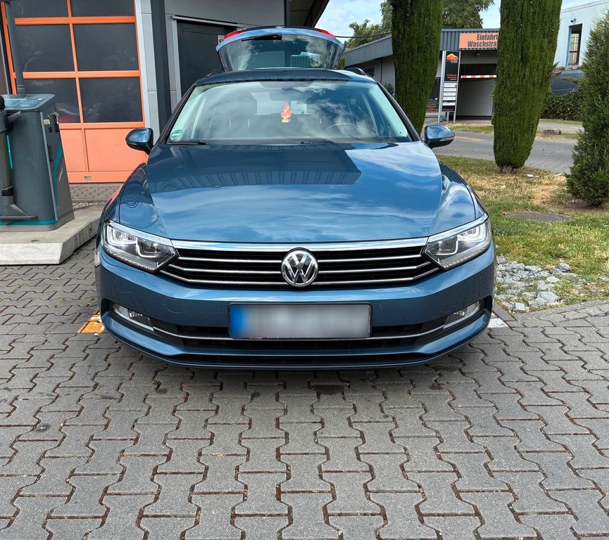 Image of Volkswagen Passat