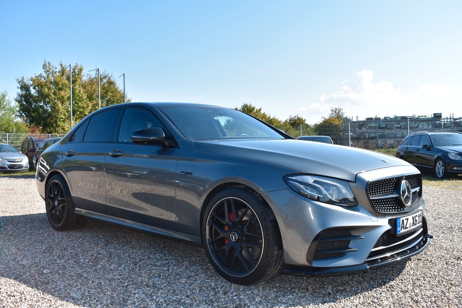 Fahrzeugabbildung Mercedes-Benz E 43 AMG Lim. 4Matic Nightp HUD Multibeam Panora