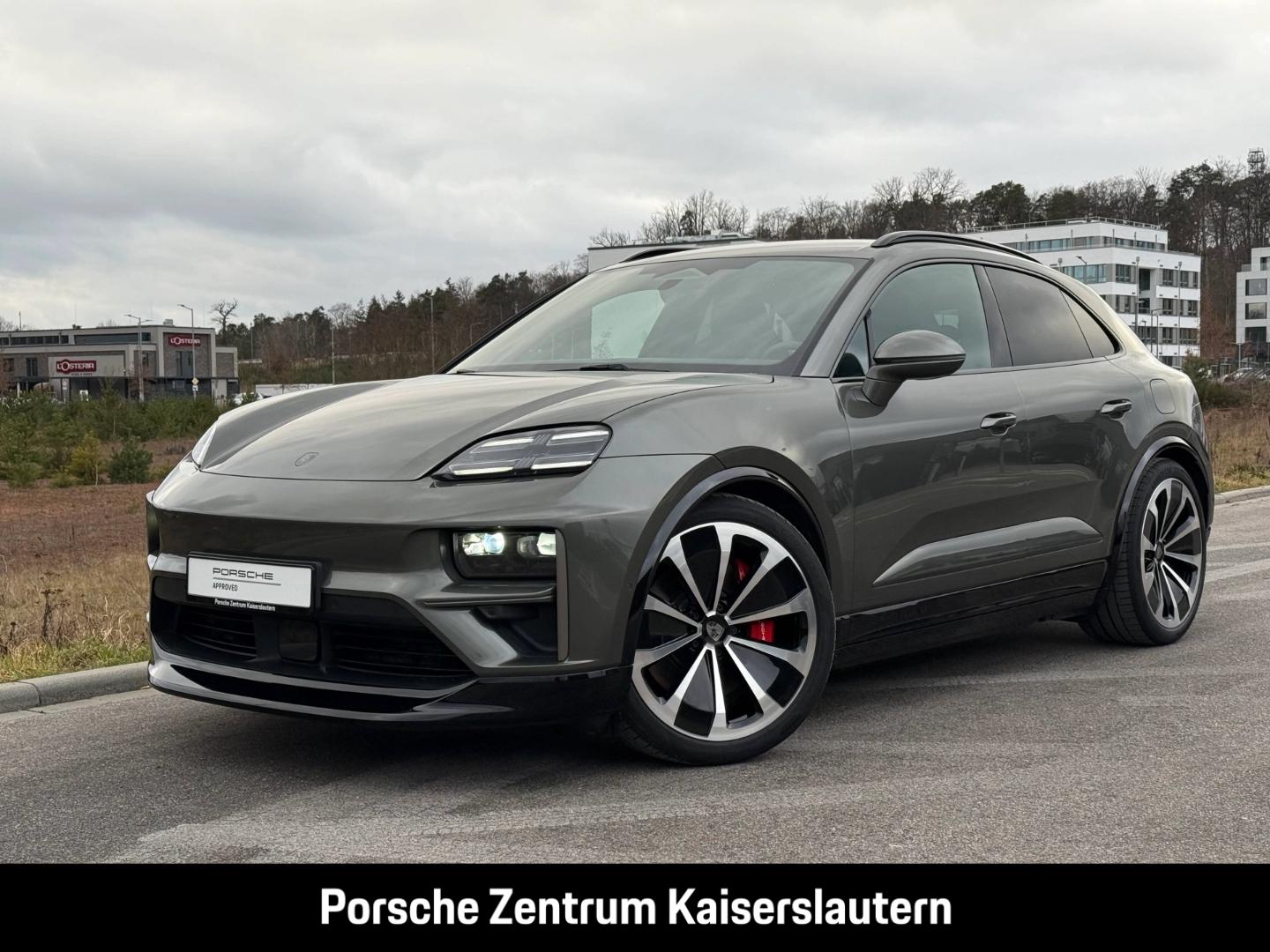 Porsche Macan Turbo 22-Zoll Rückfahrkamera LED-Matrix