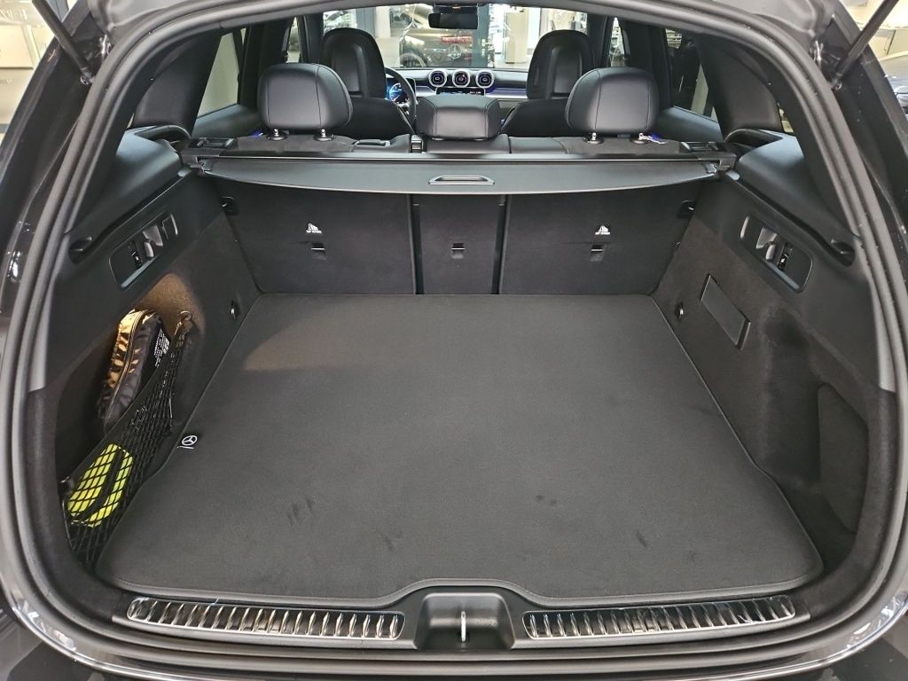 Fahrzeugabbildung Mercedes-Benz GLC 200 4MATIC +AMG-LINE+NIGHT+PANORAMADACH+AHK+