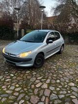 Peugeot Peogout 206 1,4 Tausch möglich nur Autom... - Peugeot 206 aus 2005: 1.4