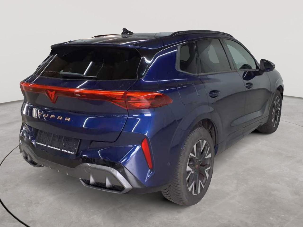 Cupra Terramar 1.5 eTSI DSG HuD NAV SHZ ACC