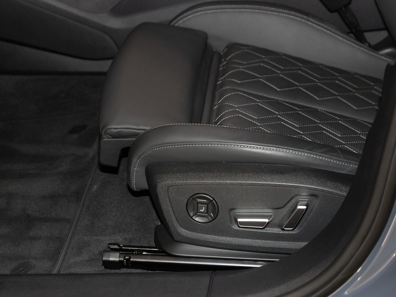 Audi A6 e-tron - Bild 25