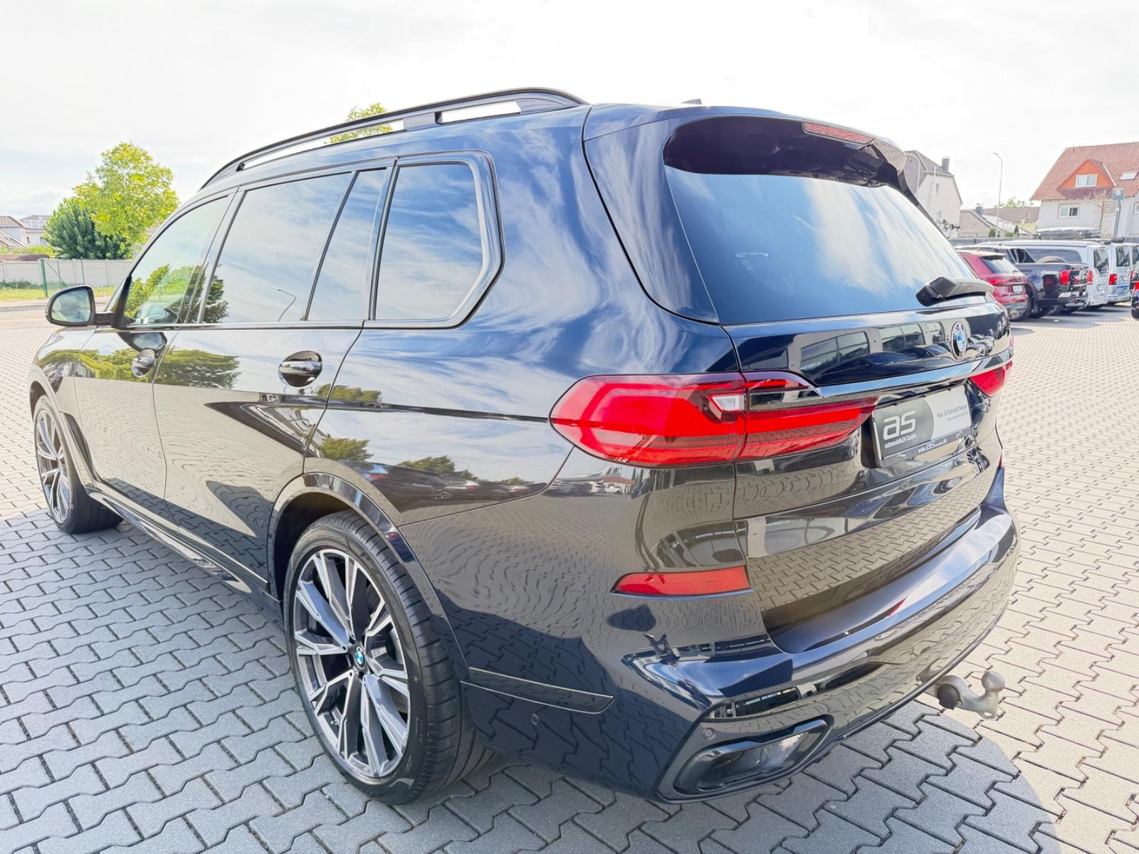 BMW X7*M50xd*M-SPORTPAKET*3xTV*6xSITZER*ACC*HUD*360