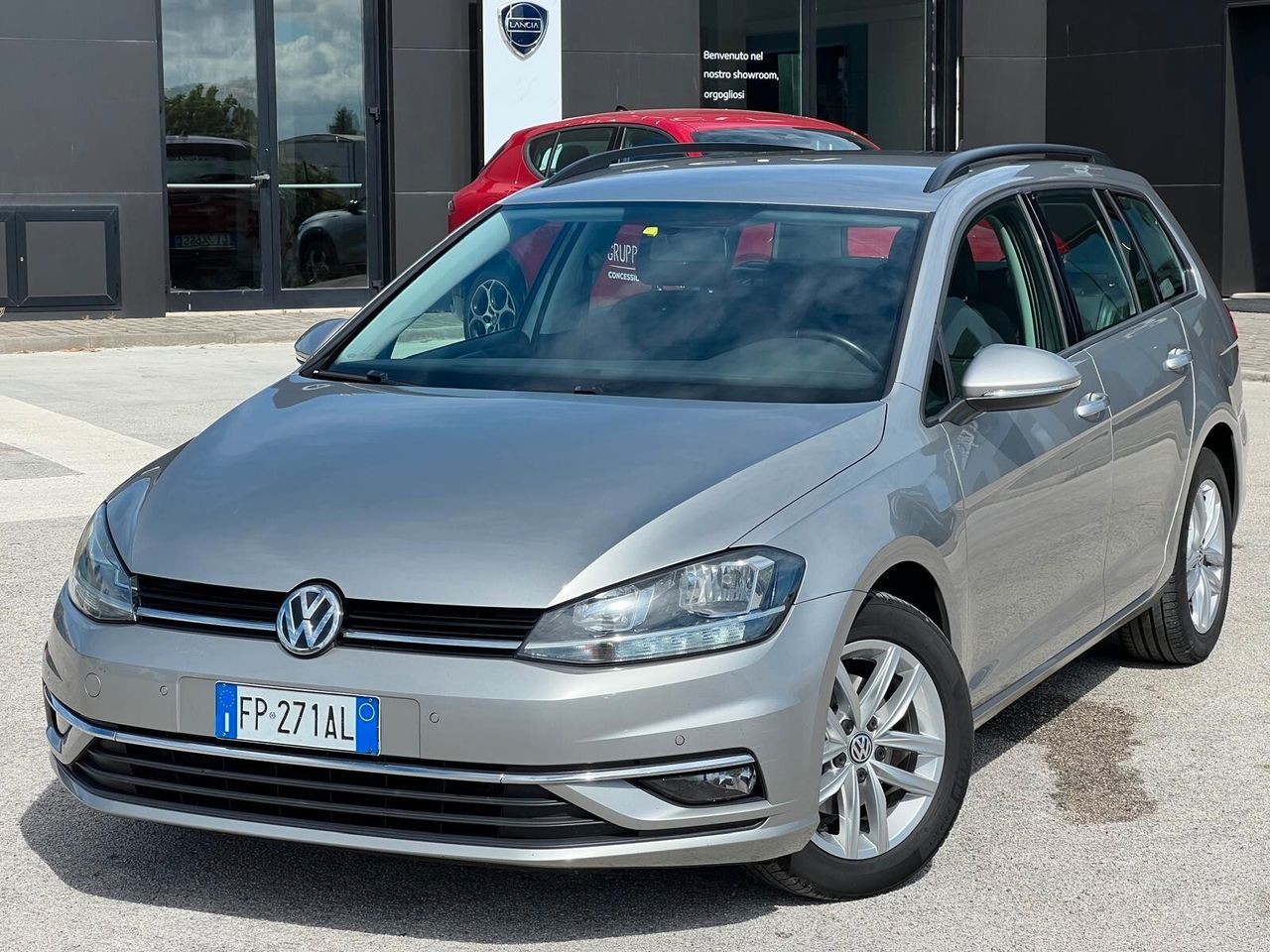 Volkswagen Golf Variant 1.6 TDI 115 CV DSG Execu