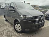 Volkswagen T7 Transporter - graue Volkswagen T7 Transporter