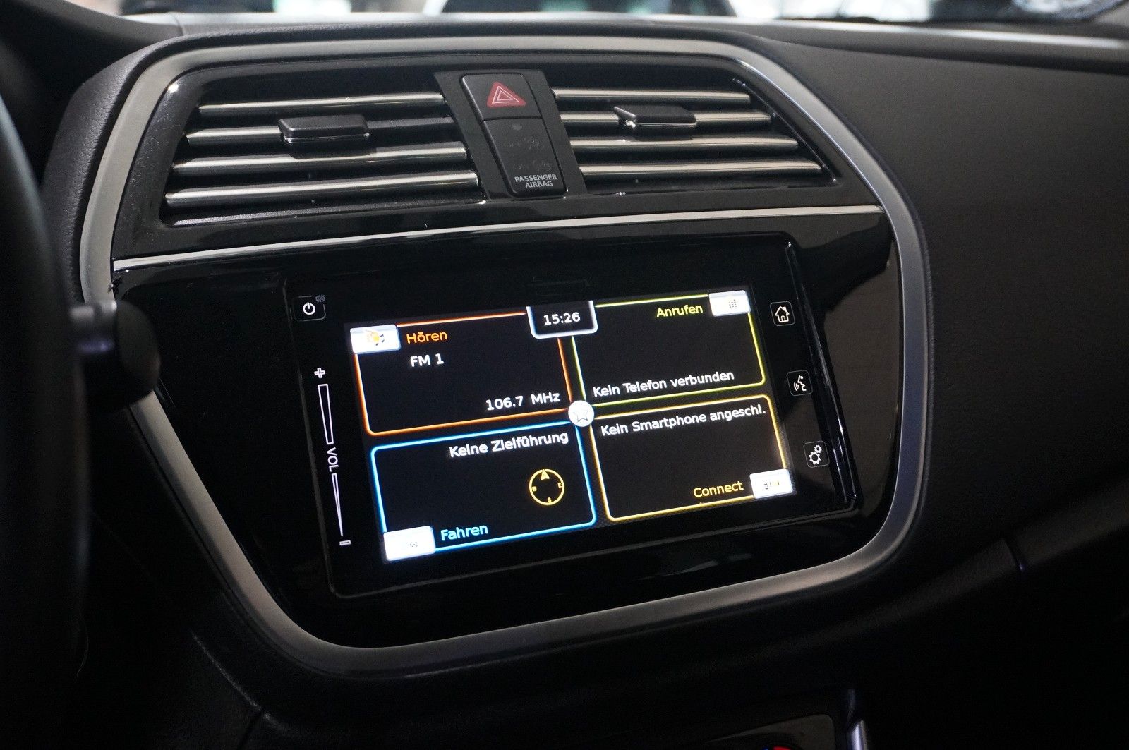Fahrzeugabbildung Suzuki SX4 1.4 BOOSTERJET HYBRID NAVI/LED/SH/KAMERA/AHK