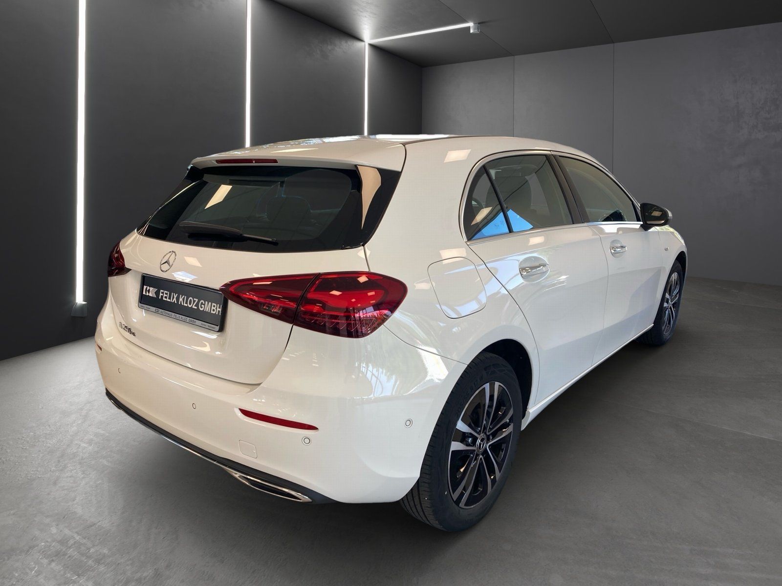 Fahrzeugabbildung Mercedes-Benz A 250 e Progressive*AHK*11kW*LED*Kamera*CarPlay*