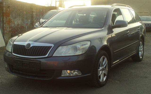 Skoda OCTAVIA1.8;KLIMA;PDC;TM;PDC;SHZG;ABS;ESP;ZFB;4FH