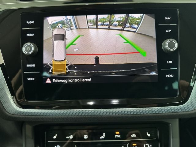 Touran 1.5 TSI DSG 7-SITZER+PANO+AHK+NAVI+LED+SH
