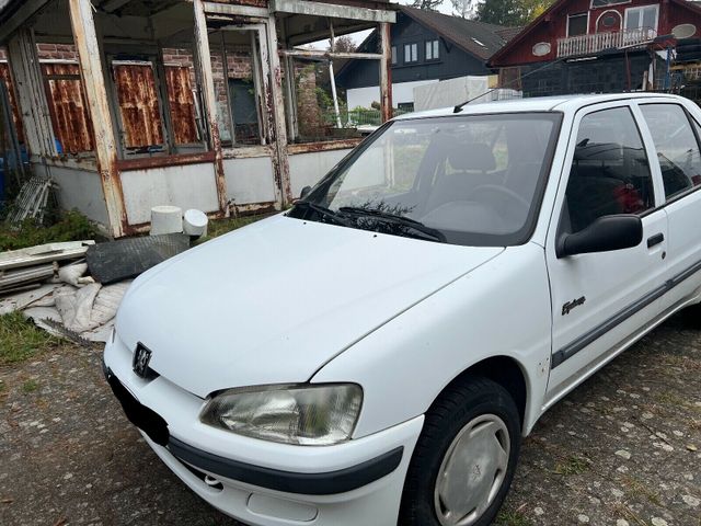 Peugeot 106