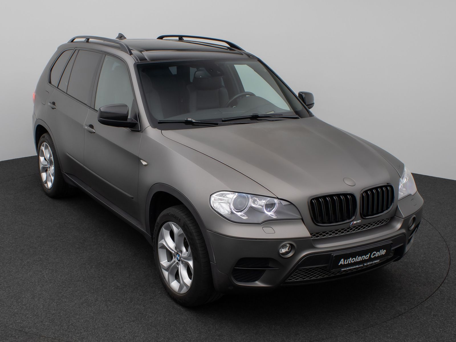 Fahrzeugabbildung BMW X5 xD40d  Sport Panorama Kamera HUD HiFi SoftCL