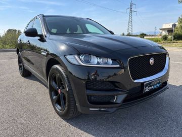 Jaguar F-Pace - 1