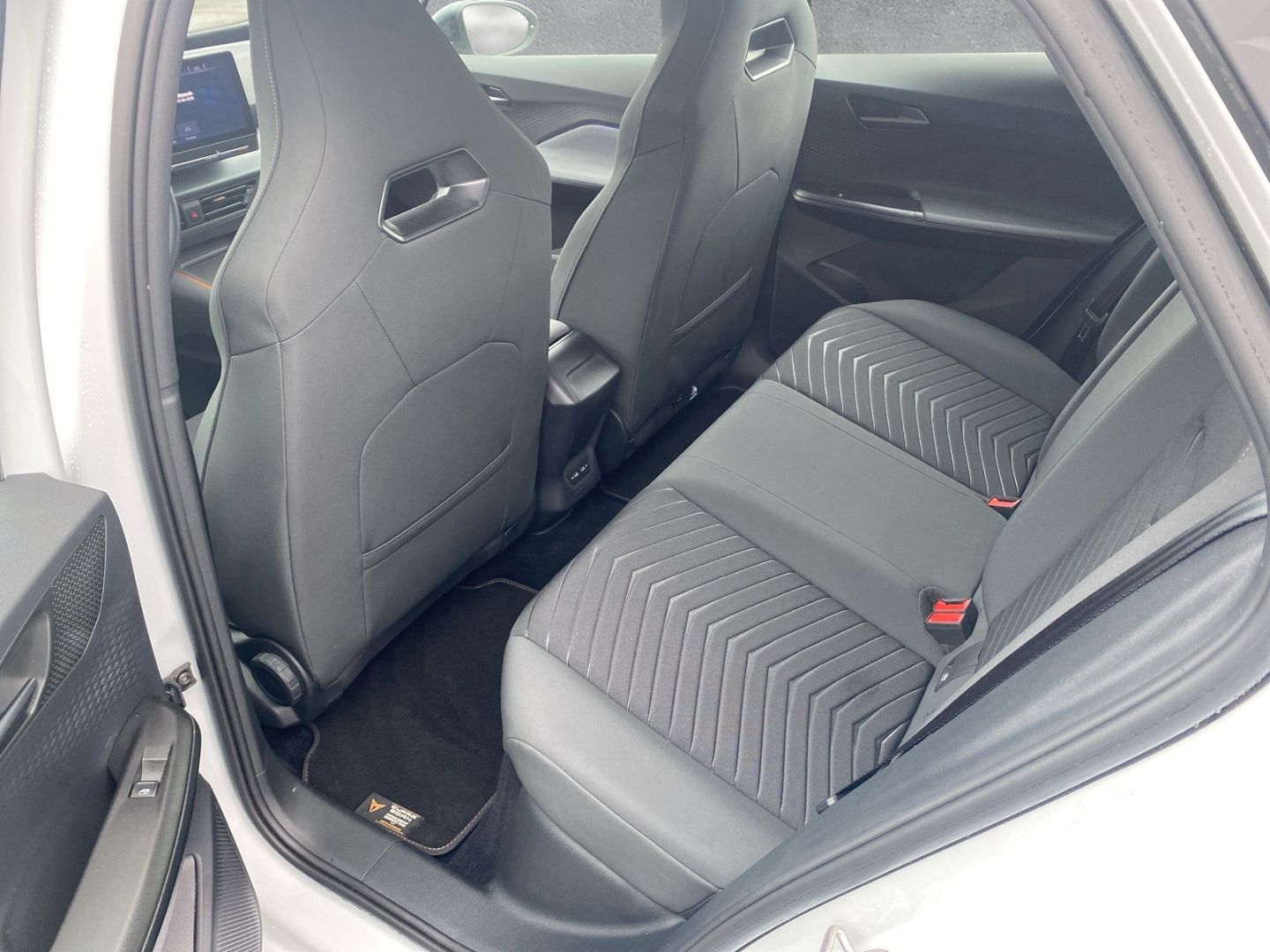 Fahrzeugabbildung CUPRA Born 150 kW*Allwetter*NAVI*SHZ*Full-Link*CAM*