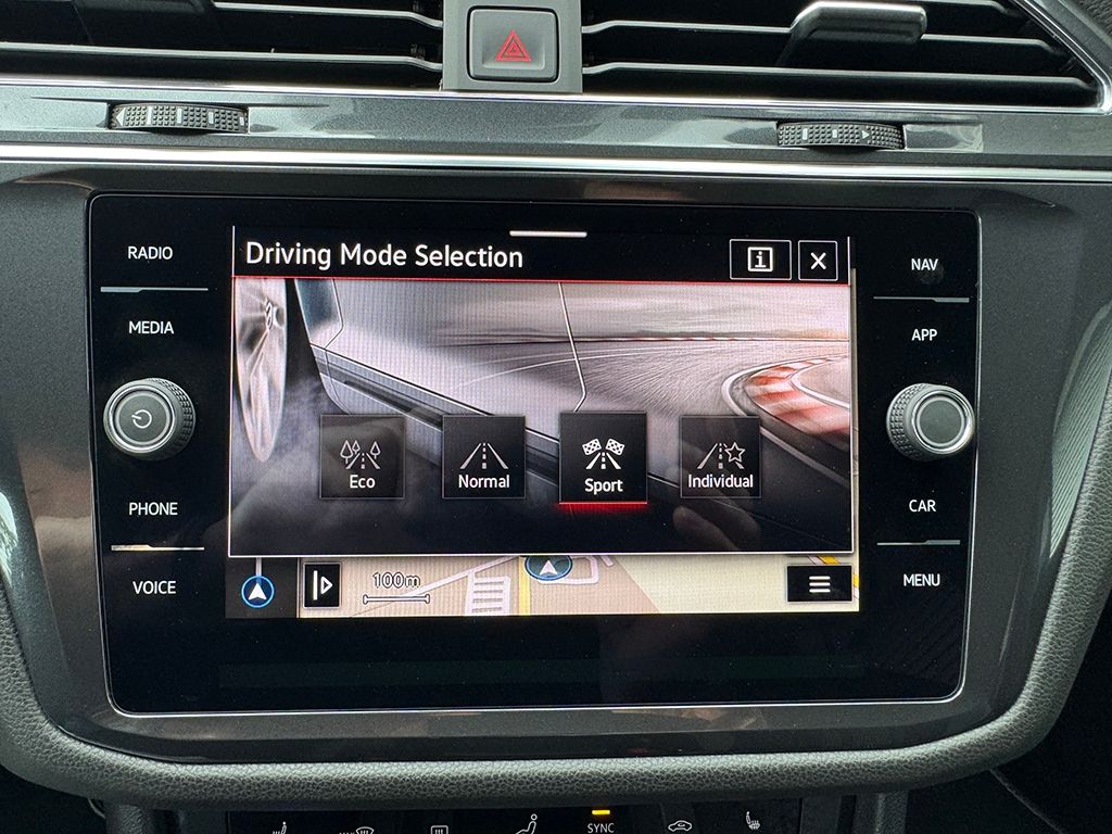 Tiguan Allspace 2.0 TDI DSG 4MOTION R-LINE*AHK*