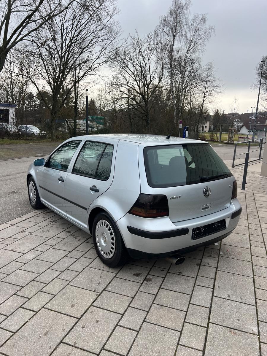 Volkswagen Golf 2.0 Sport Edition Tüv Neu bis 2/2028
