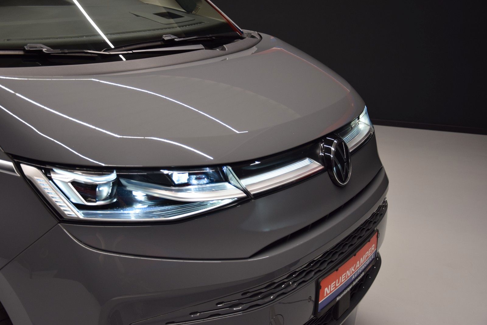 Fahrzeugabbildung Volkswagen Style lang Pano. ACC Kamera AHK DCC vis-a-vis