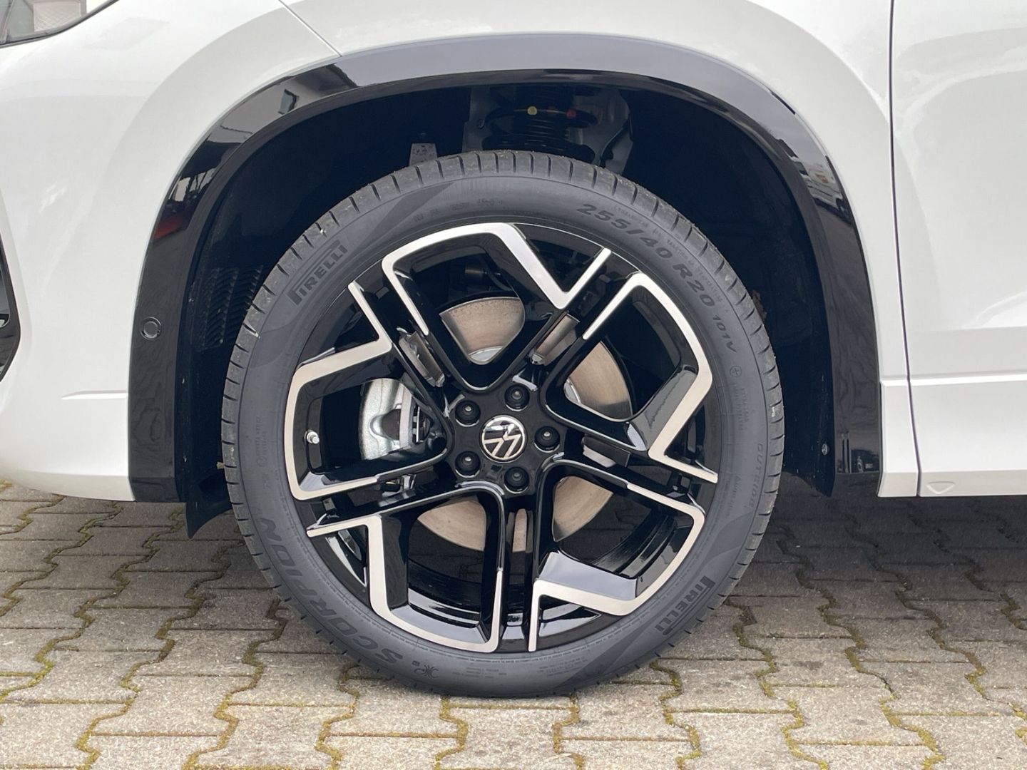 Tayron 2.0 TDI 4Motion R-Line Standhzg/AHK/Pano