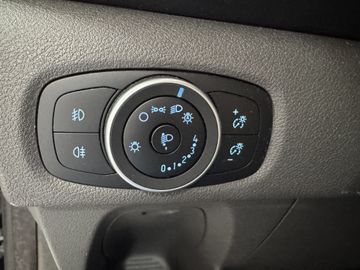 Ford Tourneo Custom Titanium L2 AHK abnehmbar