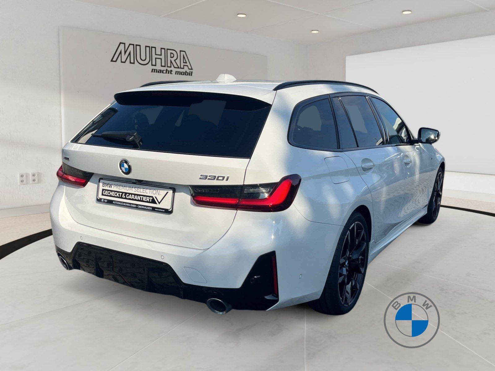 BMW 330i xDrive Touring M Sport 19 AHK Pano HIFI foto 5
